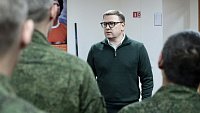 Алексей Текслер проверил, как размещены мобилизованные в Чебаркуле