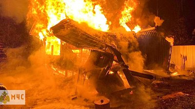 В Чебаркуле на пожаре в садовом доме погиб мужчина