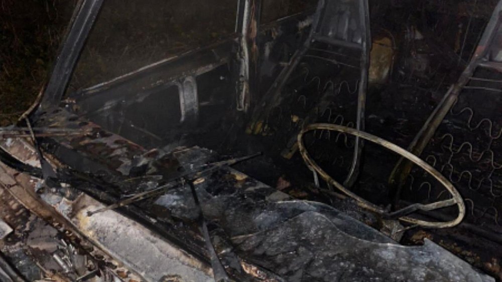 В Челябинске мужчина угнал и сжег автомобиль