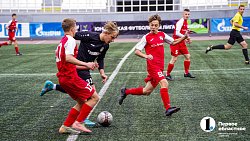 Команда «Челябинск‑ОСШ» завоевала серебряные медали в Юношеской футбольной лиге