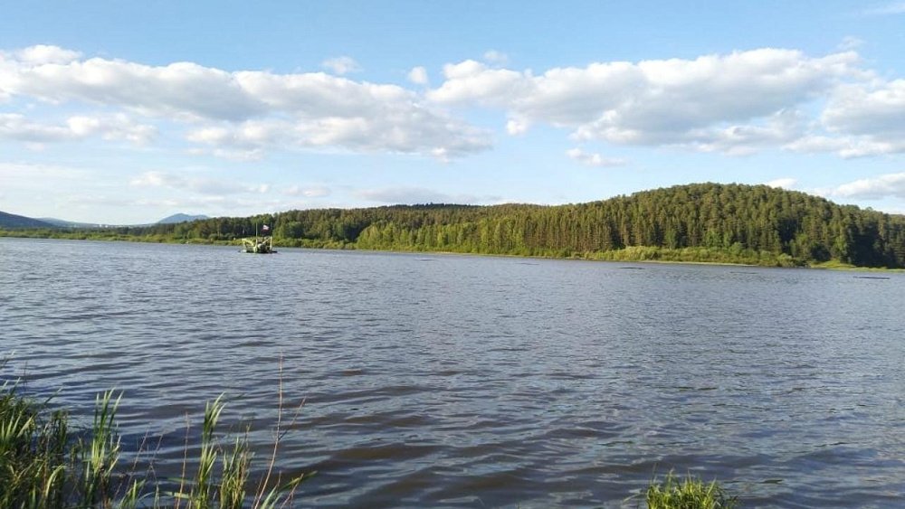 Из городского пруда в Златоусте подняли почти 100 тысяч кубометров донных отложений