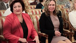 Алексей Текслер вручил премии 50 лучшим педагогам Челябинской области