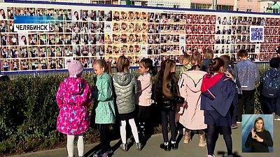 Баннеры «Парада Первоклассников» передадут