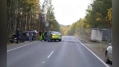 Три автомобиля столкнулись на дороге между Миассом и Златоустом