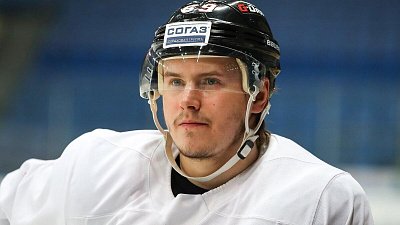 Челябинский «Трактор» подписал контракт с нападающим Сергеем Шумаковым
