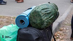 Среди отправляемых в войска из Челябинской области все больше добровольцев — военком