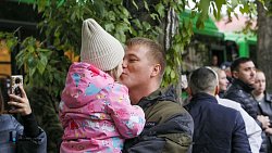 Среди отправляемых в войска из Челябинской области все больше добровольцев — военком