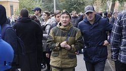 Среди отправляемых в войска из Челябинской области все больше добровольцев — военком