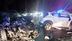 В Челябинске в ДТП с четырьмя машинами пострадали семь человек