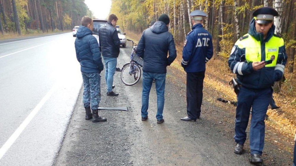 На трассе в Челябинской области водитель авто насмерть сбил пешехода и скрылся