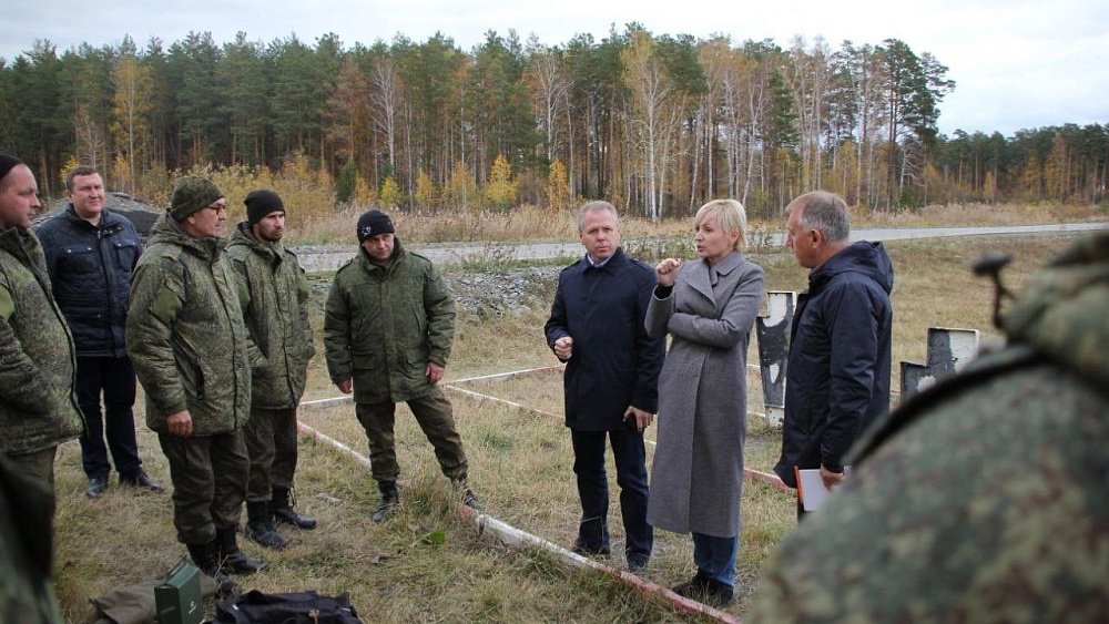 Вице-губернатор Алексей Фартыгин навестил южноуральских резервистов в Свердловской области