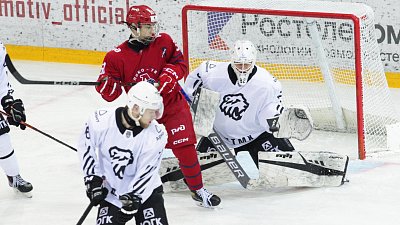 Хоккейный клуб «Белые медведи» дважды обыграл «Локо‑76» в чемпионате МХЛ