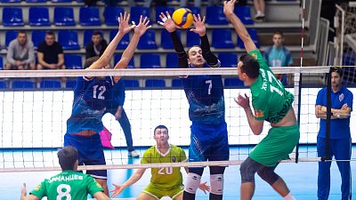 Волейболисты челябинского «Динамо» уступили в уральском дерби «Локомотиву‑Изумруду»