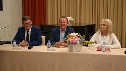 Лариса Долина заключила соглашение о сотрудничестве с Детской филармонией Челябинской области