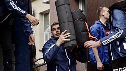 Челябинские единороссы собрали для мобилизованных 430 спальных мешков