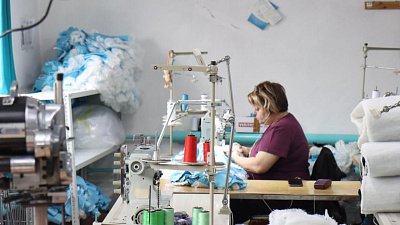 В Верхнем Уфалее шьют спальные мешки для военнослужащих