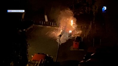 В посёлке Динамо загорелся автомобиль