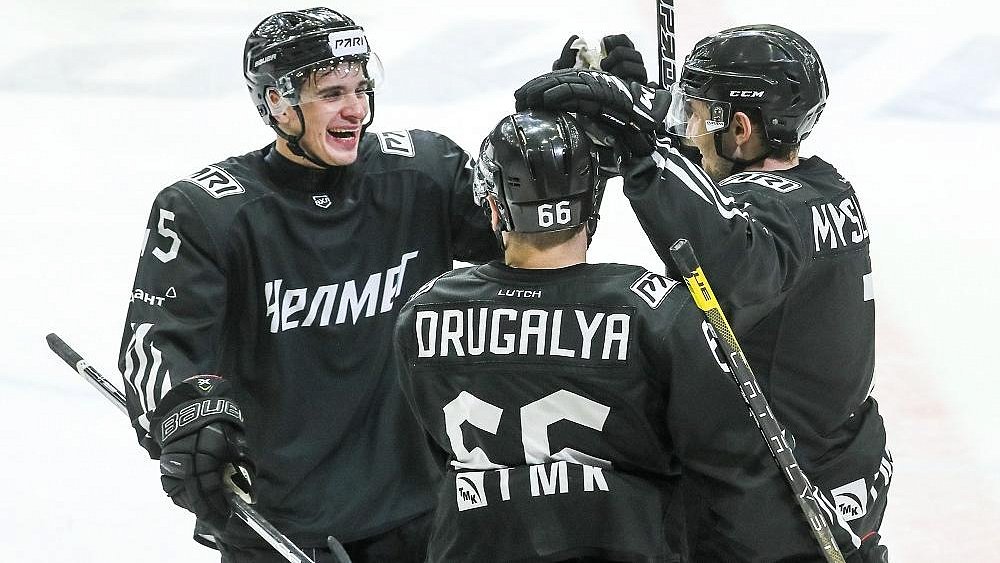 Челябинский клуб «Челмет» одержал вторую победу подряд в чемпионате ВХЛ
