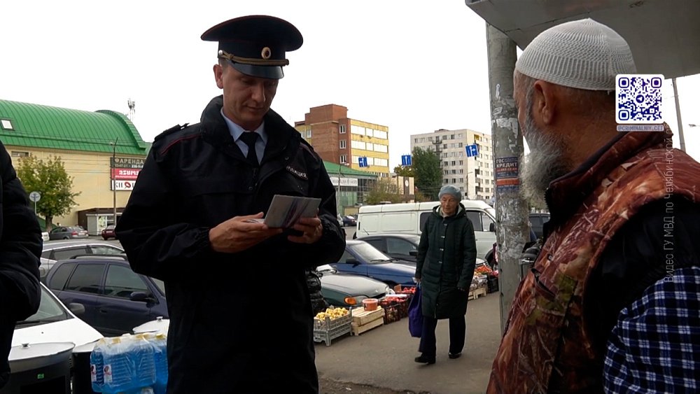 Полицейские проверили иностранцев