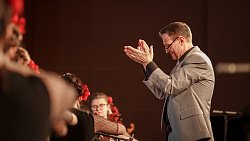 Одаренные дети с аншлагом выступили на презентации областного симфонического оркестра