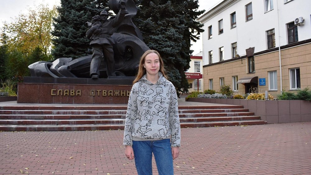 В Совете Федерации наградят 15‑летнюю челябинку, спасшую падающего из окна ребенка