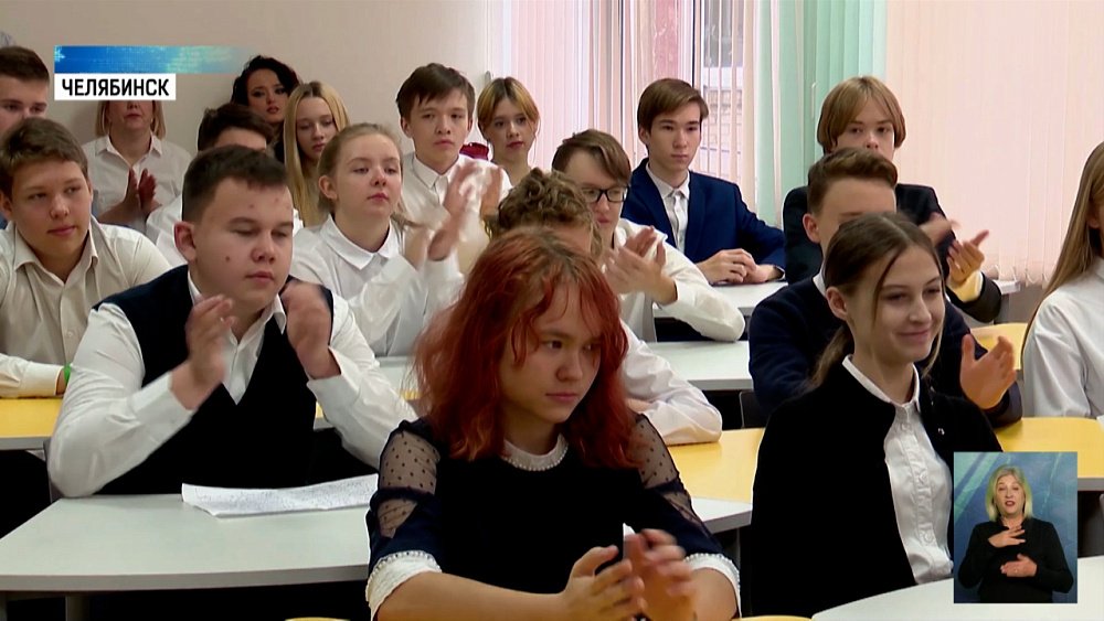 Школьники участвуют в акции «Письмо солдату»