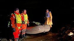 В Аргаяшском районе спасатели эвакуировали рыбака, попавшего на отмель