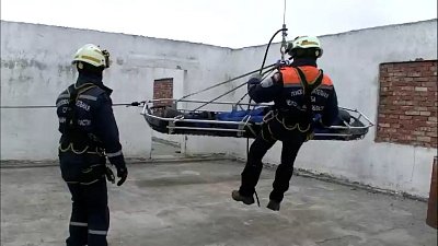 В Уральском учебном спасательном центре МЧС России прошли сборы по десантной подготовке