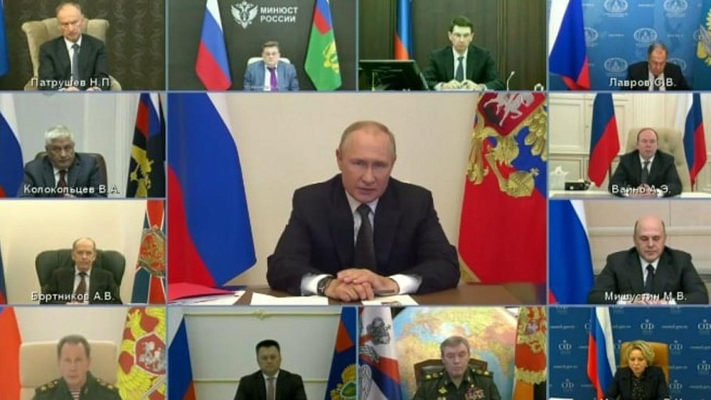 Владимир Путин ввел военное положение в Донбассе, Херсоне и Запорожье