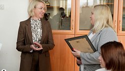 Ирина Гехт оценила капитальный ремонт школы под Челябинском