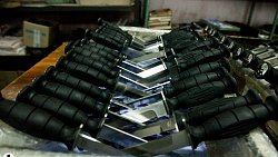 Потомки «черных ножей» и печки для палаток: Златоуст налаживает необычное производство для армии