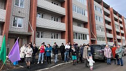 В Пласте детям‑сиротам вручили ключи от новых квартир