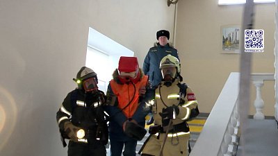 В Челябинске прошли масштабные учения сотрудников МЧС