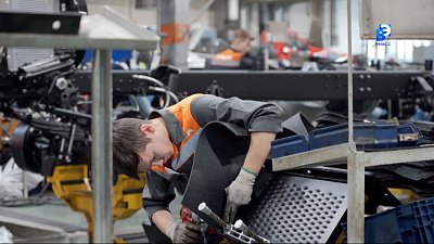 Студенты начинают трудовой путь с Автозавода «УРАЛ»