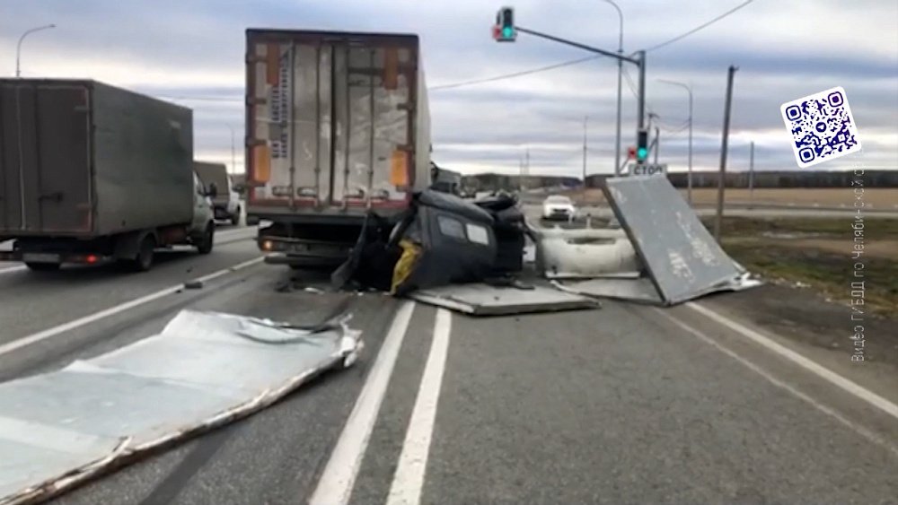 В Каслинском районе «Газель» влетела в фуру