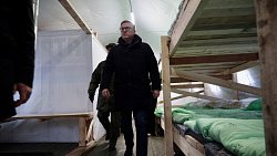 Алексей Текслер проверил готовность полевого лагеря для мобилизованных в Чебаркуле