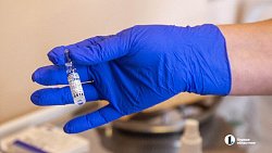 В Челябинской области вакцину от коронавируса теперь впрыскивают через нос