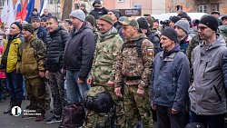 В чебаркульский центр подготовки из Челябинска отправились 68 «воинов света»