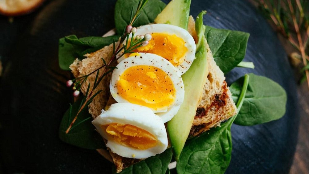 Употребление яиц позволяет сохранить остроту зрения