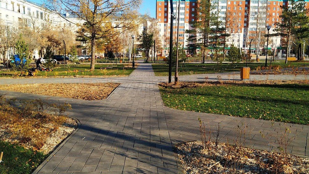 В Челябинске завершили первый этап благоустройства в сквере ДК «Станкомаш»