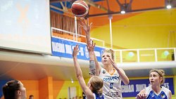 Баскетбольный клуб «Славянка» поделил очки с «Динамо‑2» в Высшей лиге