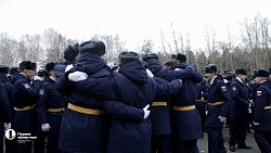 Алексей Текслер поздравил выпускников филиала Военно-воздушной академии