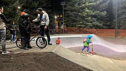 В Трехгорном построили асфальтированный памп‑трек