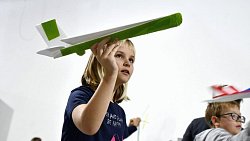 Более 100 юных спортсменов приняли участие в фестивале по авиамоделированию в Челябинске