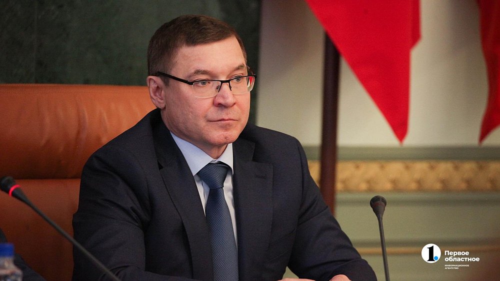 Владимир Якушев поздравил бригаду чебаркульских артиллеристов с присвоением звания гвардейской