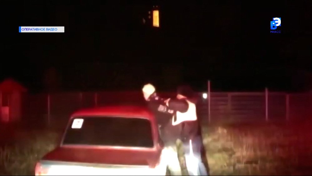 Сотрудники ГИБДД применили табельное оружие для задержания водителя