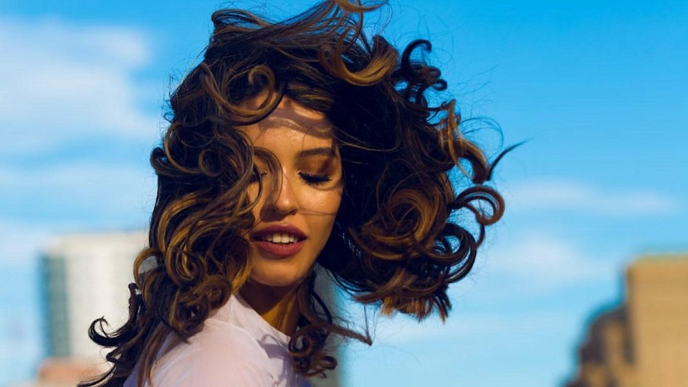 Доверьте уход за волосами кокосовому маслу