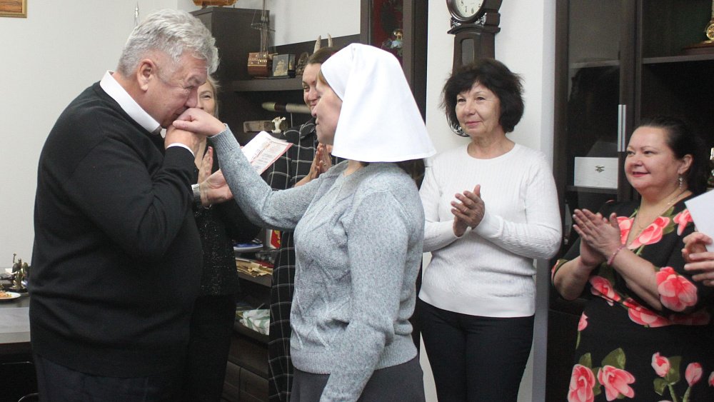 Челябинский колледж выпустил первую группу сестер милосердия