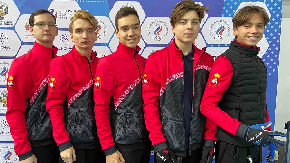 Челябинские спортсмены завоевали бронзу первенства России по керлингу