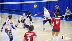 Команда Металлургического района выиграла городскую спартакиаду по волейболу
